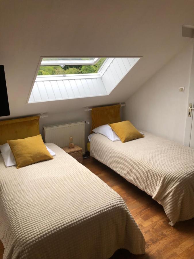 Grande Chambre Familiale Jaune Tout Bonnement Bien Putot-en-Auge エクステリア 写真